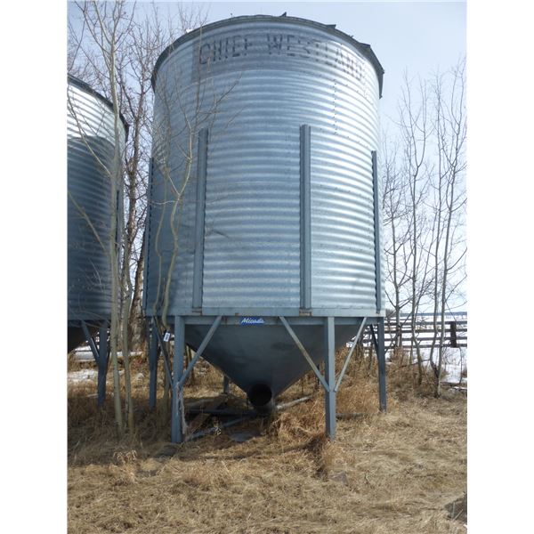 Chief Westland grain bin 5-ring hopper skid (to be moved by June 15th, MUST make arrangements Ph-