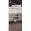 Image 2 : Gondola Shelf Display System 4 sections (Stepper) 16"