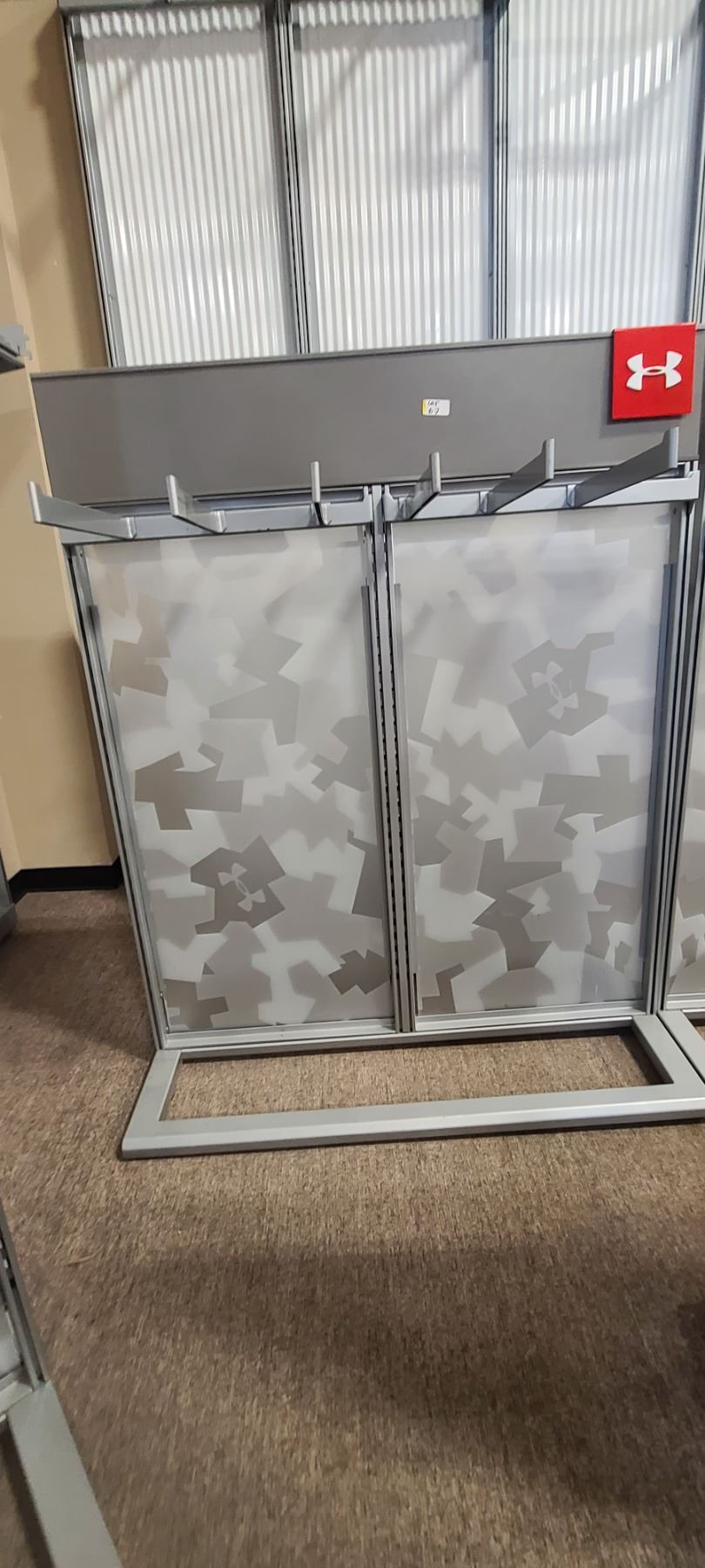 UNDER ARMOUR DOUBLE DISPLAY/RACK/SHELVING UNIT 62