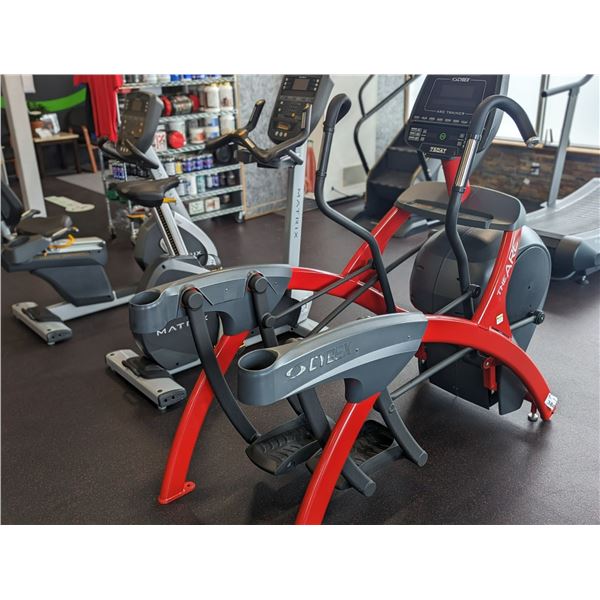 CYBEX ARC TRAINER MODEL 75OAT ELLIPTICAL