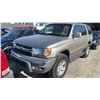Image 1 : 2001 Toyota 4Runner SR5