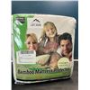 Image 1 : Lot of 1 Bamboo Mattress Protector - Full Size
