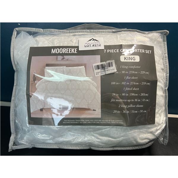 Lot of 1 7-Piece Comforter Set - King Size