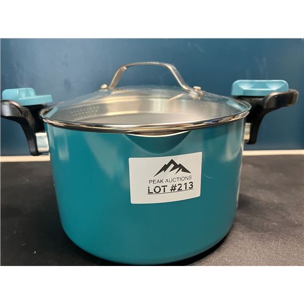 Lot of 1 Cooking/Steam Pot