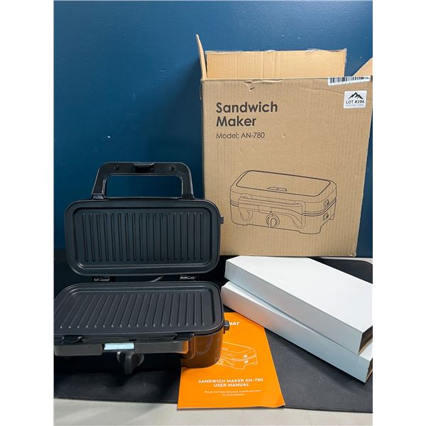 Lot of 1 Sandwich Maker