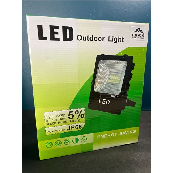 Lot of 1 LED Outdoor Light