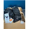 Image 1 : Lot of 1 Pair of Heated Gloves w/ Powerbanks
