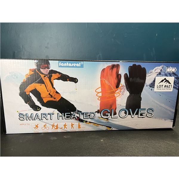 Lot of 1 Pair of Heated Gloves w/ Powerbanks