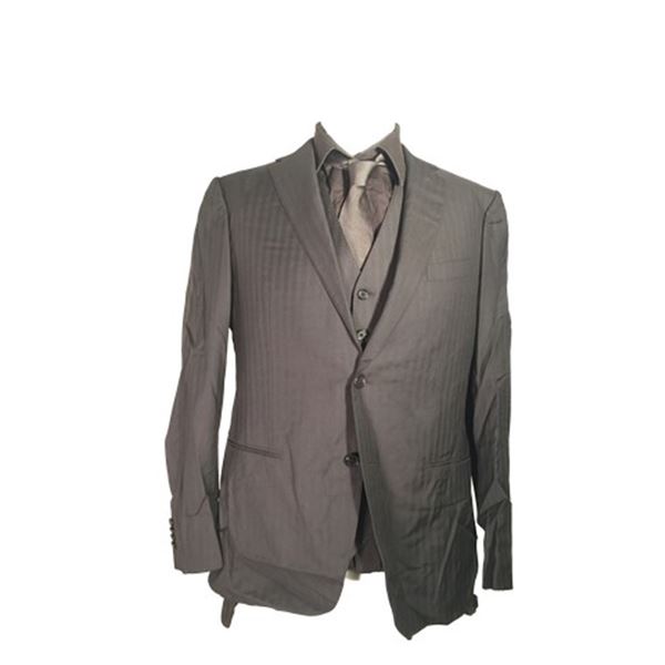 Resident Evil: The Final Chapter Dr. Isaacs (Iain Glen) Movie Costumes