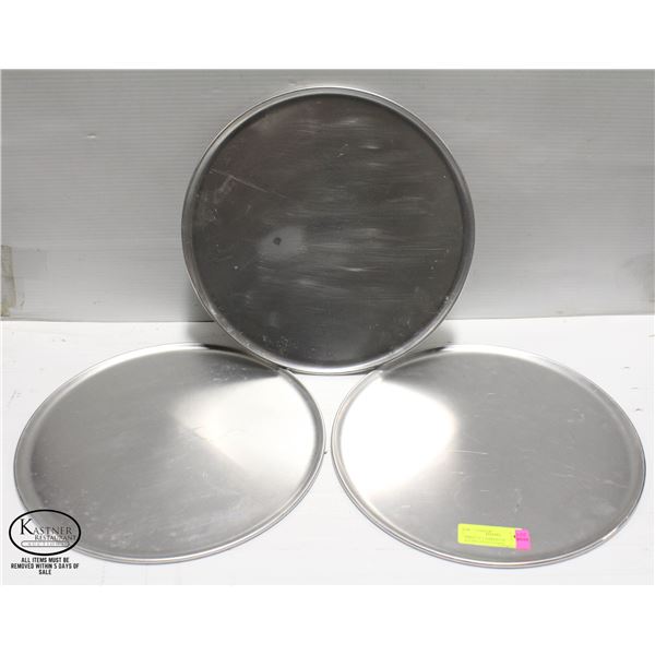 THREE 14" COMMERCIAL ALUMINUM PIZZA PANS