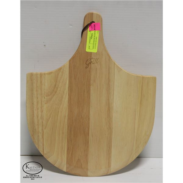 NEW OUTDOOR WOOD PIZZA  PEEL / CUTTING BOARD