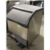 Image 1 : SCOTSMAN UNDERCOUNTER COMMERCIAL ICE MACHINE