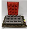 Image 1 : 3 COMMERCIAL ALUMINUM MUFFIN PANS