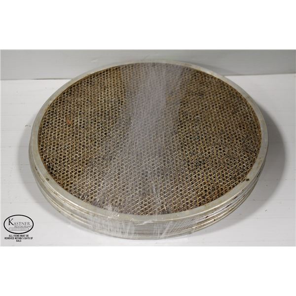 LOT OF 10 ALUMINUM 15" PIZZA SCREENS