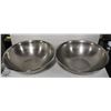 Image 1 : LOT OF 2 LARGE STAINLESS STEEL MIXING BOWLS