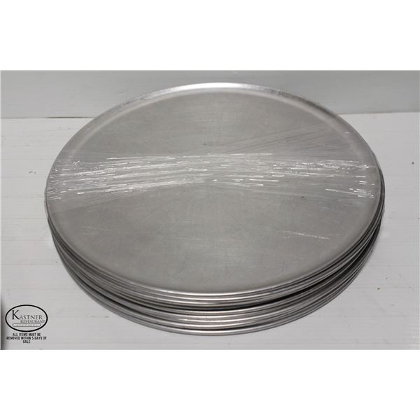 LOT OF 13 ALUMINUM 16" PIZZA PANS