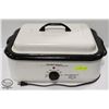 Image 1 : HAMILTON BEACH 18QT ROASTER W/ LID - 1450W