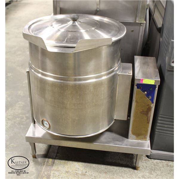 CLEVELAND 20 GALLON TILTING STEAM KETTLE