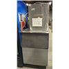 Image 1 : SCOTSMAN COMMERCIAL ICE MAKER W/ ICE BIN