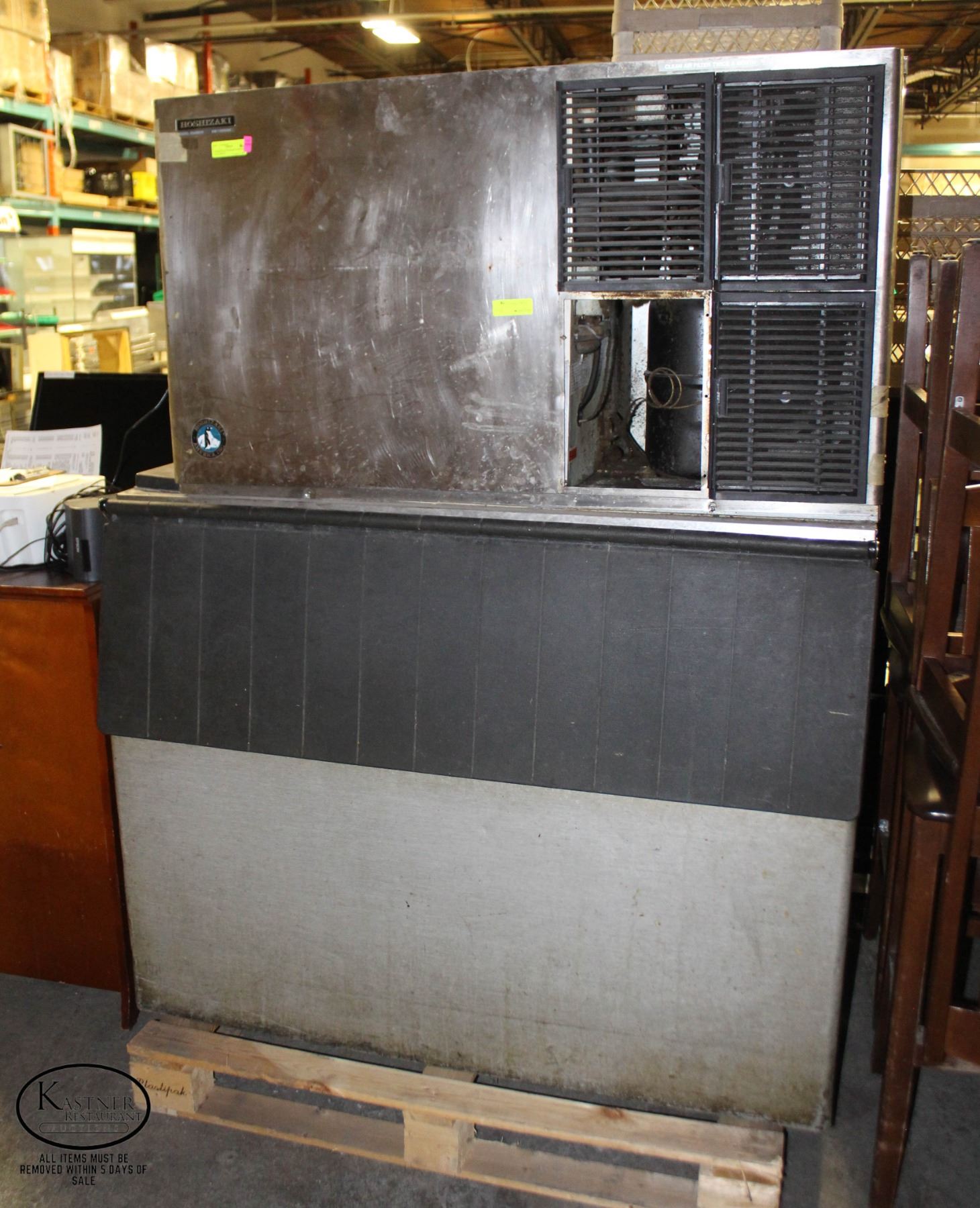 HOSHIZAKI ICE MAKER W/ BIN M KM1300SAH