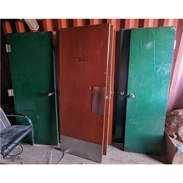 LOT OF 10 ASSORTED COMMERCIAL DOORS INCL: SOME