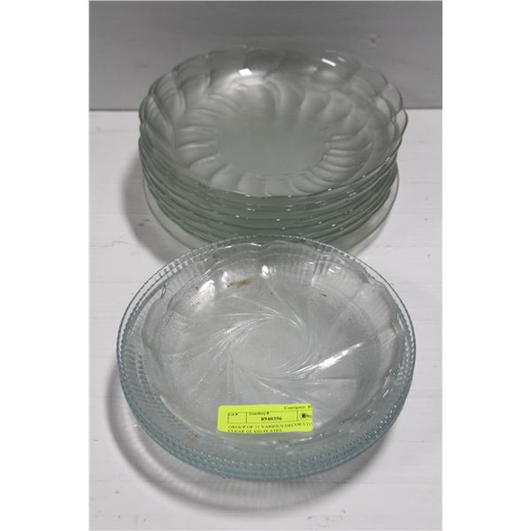 GROUP OF 15 VARIOUS DECORATIVE CLEAR GLASS PLATES