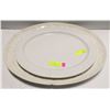Image 2 : LOT OF 3 LARGE PORCELAIN SERVING PLATTERS