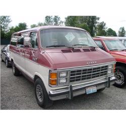  1984 DODGE RAM 250 ROYAL SE - 18,766 Exmt