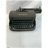 Image 1 : Vnitage Remington Typewriter