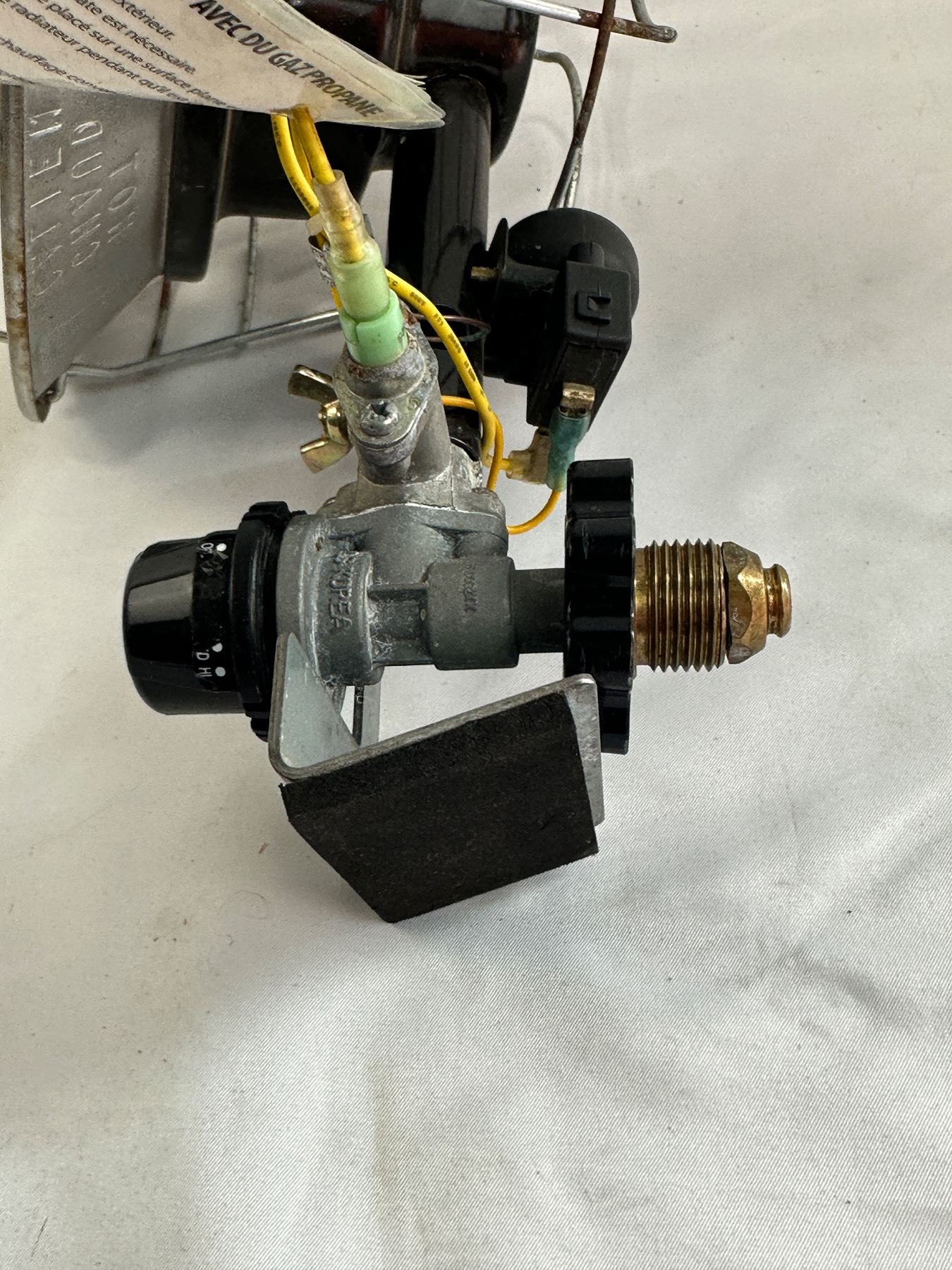 thumbnail image 2 of OEM Dyna-Glo RA18 Cabinet Heater Oxygen Depletion Sensor – GHP Group PT-N11B.6 2 of 3