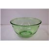 Image 4 : Green Depression Uranium Glass Achor Hocking Mixing Bowl 10" (Glows)