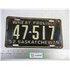 Image 1 : 1952 Saskatchewan Wheat Province License Plate