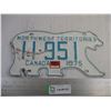 Image 1 : 1975 Northwest Territories Polar Bear License Plate