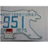 Image 3 : 1975 Northwest Territories Polar Bear License Plate
