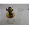 Image 2 : Clear Oil Lamp w/ Chimney