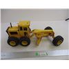 Image 2 : Tonka Grader Truck (16" Long)