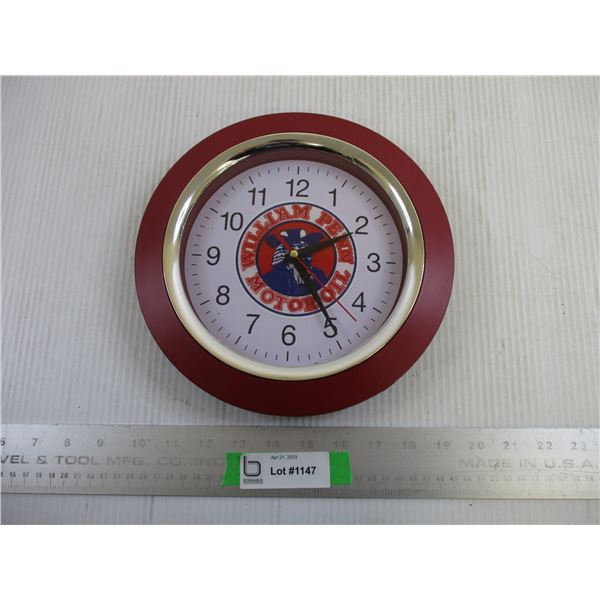 William Penn Motor Oil Battery Clock (Round 9.5")