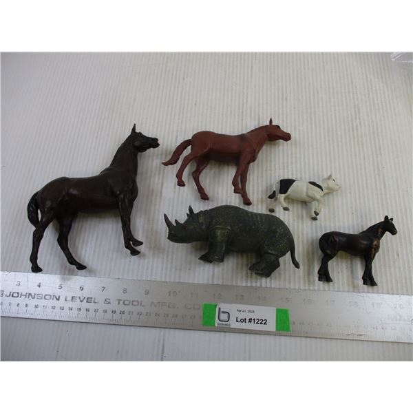 (5) Hard Plastic Animals