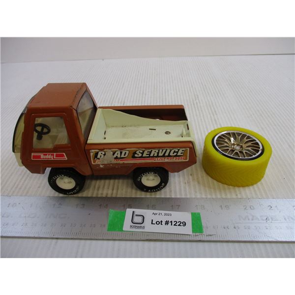 Buddy Truck (8" Long) + Misc.