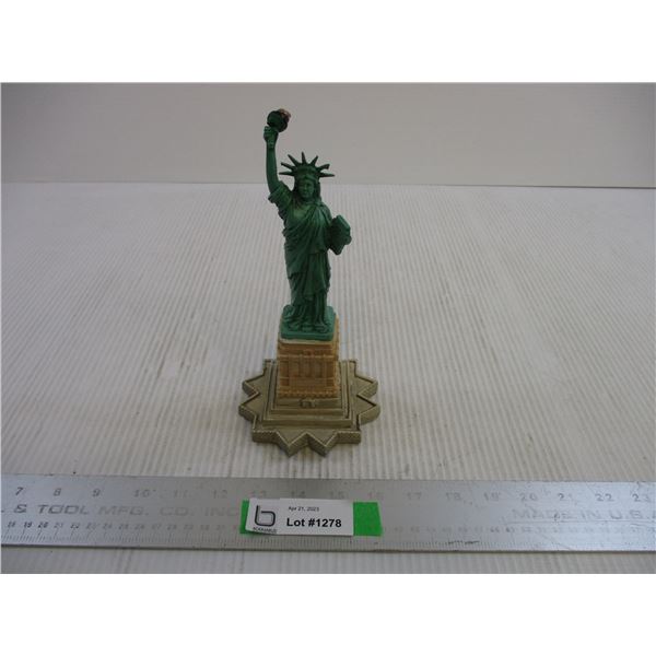 Statue of Liberty (8.5  Tall)