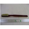 Image 1 : Oversized Dr.West Miracle Tuft Display Tooth Brush (17" Long)