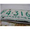 Image 4 : (2)1968 Saskatchewan License Plates #F4-316 & F90-281