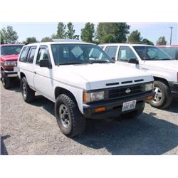  1992 NISSAN PATHFINDER - 198,503 Act