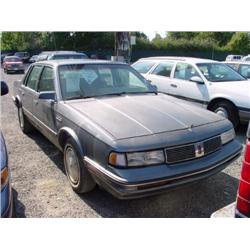  1988 OLDSMOBILE CUTLASS CIERA-V6 - 15,793 Exmt