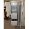 Image 2 : 5 Door Metal Storage Cabinet