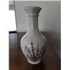 Image 2 : Small Vases B