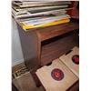 Image 21 : Vinyl Records & Cabinet C