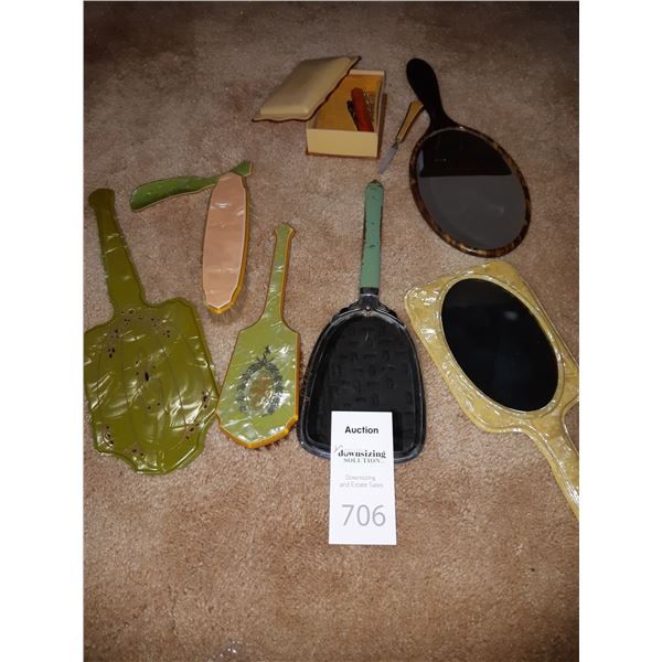 Vintage Vanity Set, Cat A