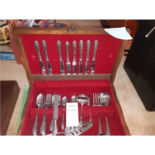 Cutlery in Canteen Cat A