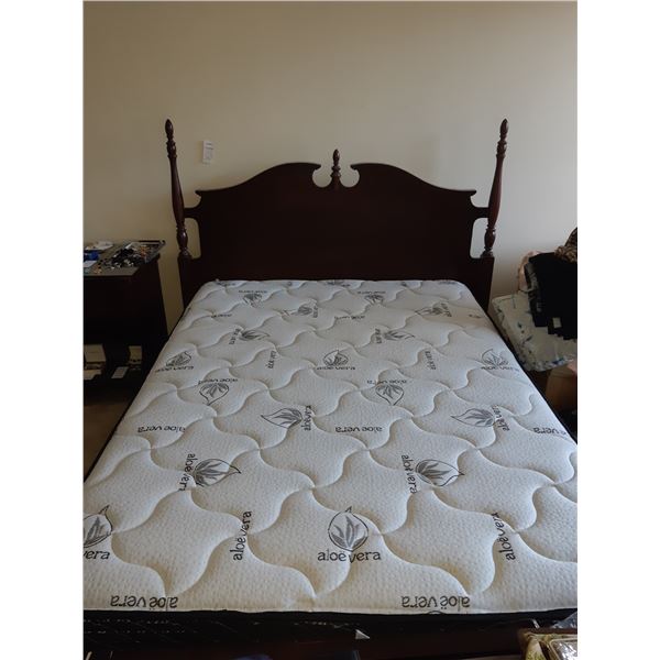 Double bed with Queen headboard cat c